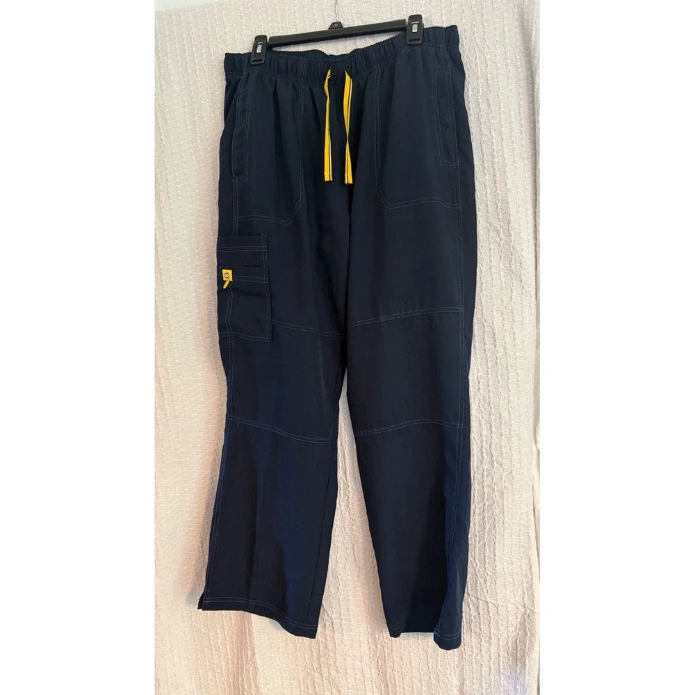 Wonder Wink Scrub Set Womens XL Navy Blue  V-Neck Cargo Pants